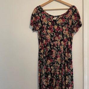 VINTAGE Floral Maxi Dress